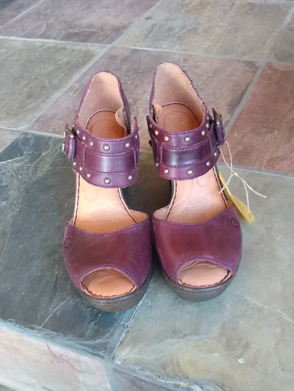 NWT BORN Tierney Platform Clog Sandals 8 Brand New - Picture 6 of 12